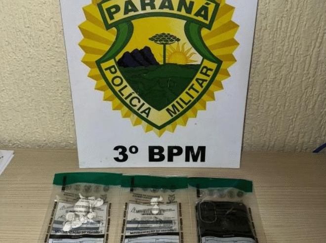 Polícia Militar prende dois suspeitos por tráfico de drogas