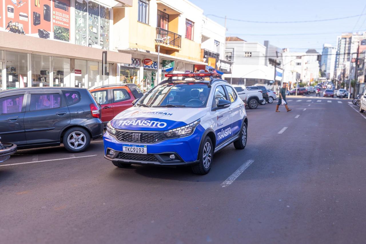 Município inicia operação do veículo OCR no estacionamento rotativo em fase educativa