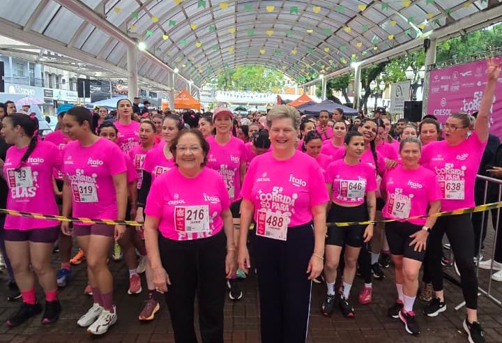 Corrida Só Para Elas reúne mais de 600 mulheres em Francisco Beltrão