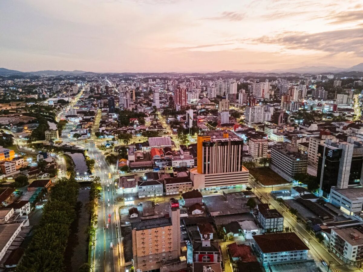 MP investiga van de prefeitura que levou vulneráveis