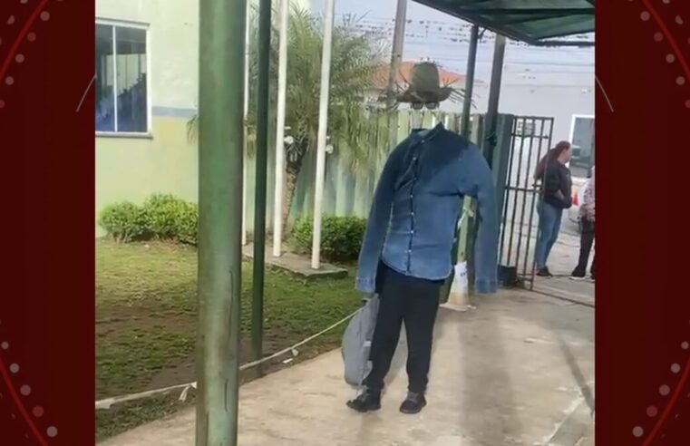 Garoto vira homem-invisível em escola no PR
